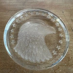 Etched glass Paperweight with Eagles Head surrounded by stars